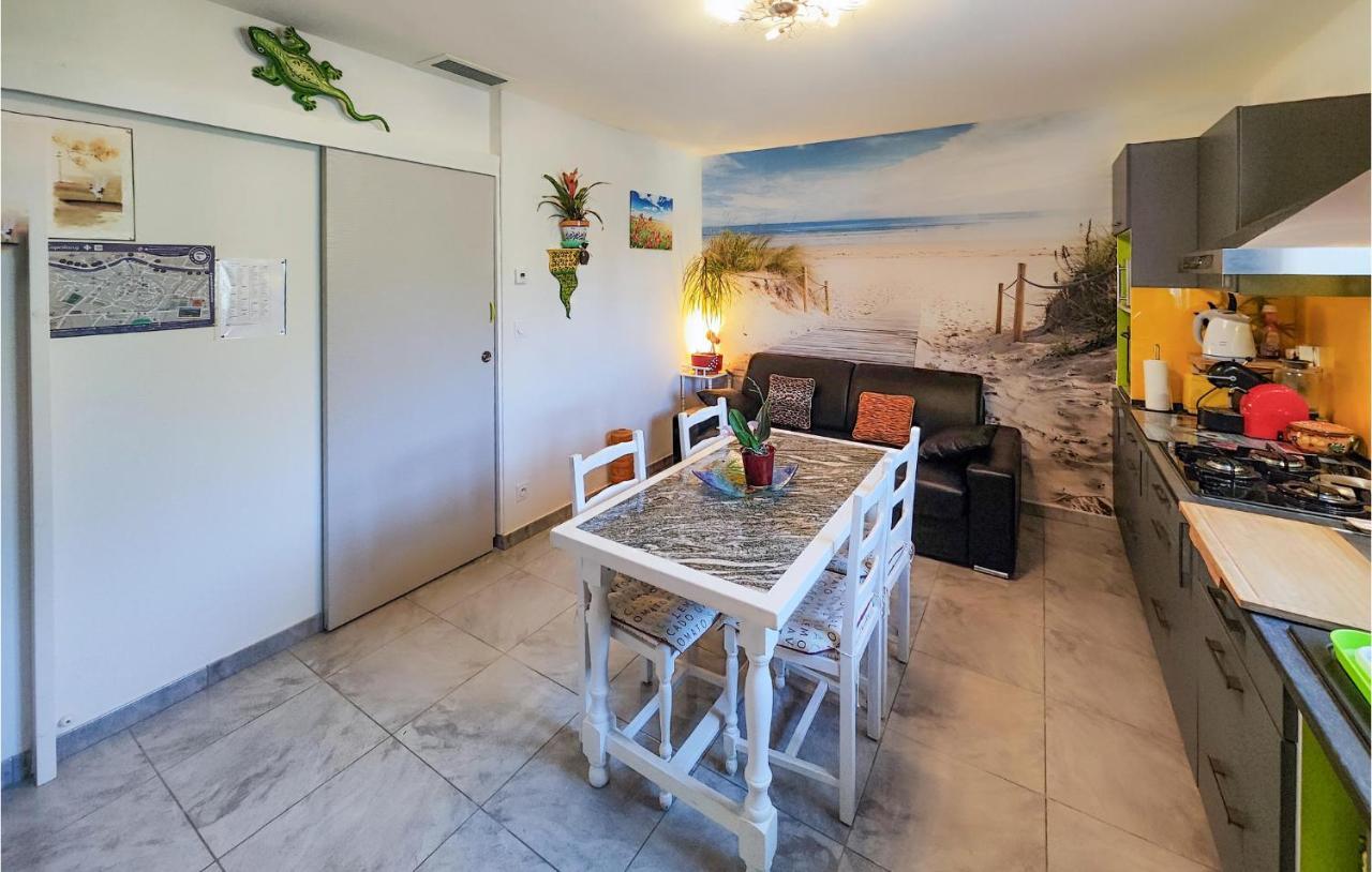 1 Bedroom Gorgeous Home In Capestang Eksteriør bilde