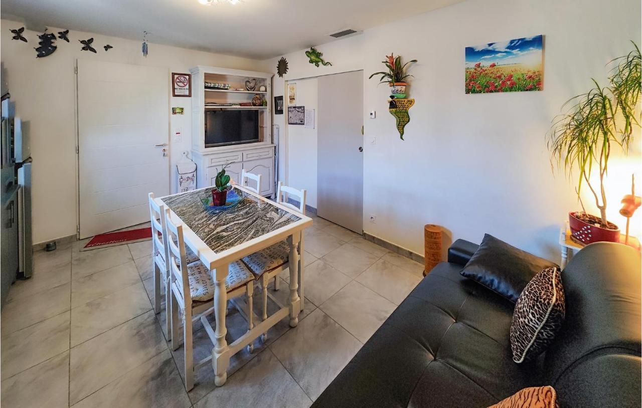 1 Bedroom Gorgeous Home In Capestang Eksteriør bilde